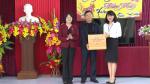 Phó Chủ tịch nước Đặng Thị Ngọc Thịnh thăm, tặng quà tại Trung tâm Nuôi dạy trẻ khuyết tật TP Đồng Hới 